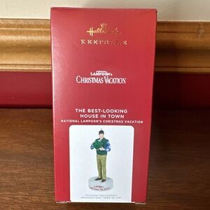 HALLMARK 2021 THE BEST LOOKING HOUSE IN TOWN LAMPOON'S CHRISTMAS VACATION